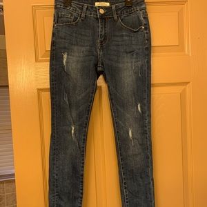 Dark wash skinny jeans